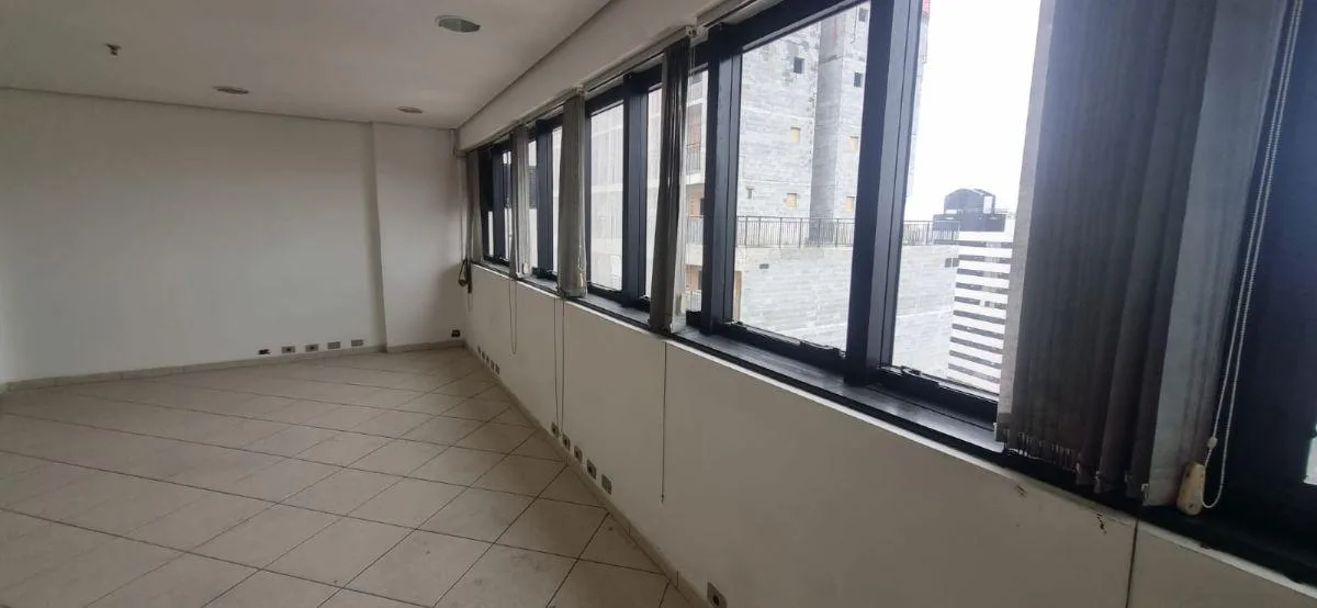 Sala Comercial Reformada na Vila Mariana